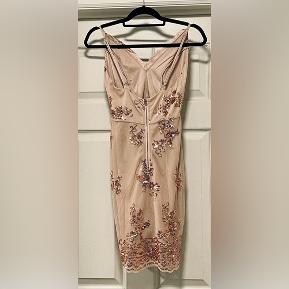 Beautiful Homecoming/Party dress. - Picture 5 of 8